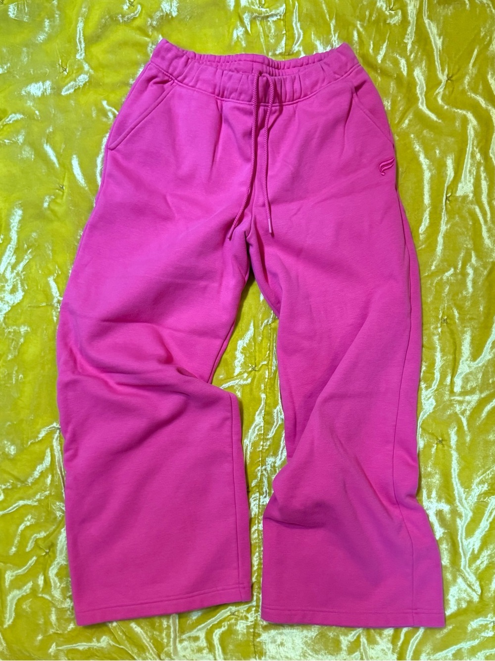 Fabletics- hot pink wide leg fleece sweatpants. SMALL